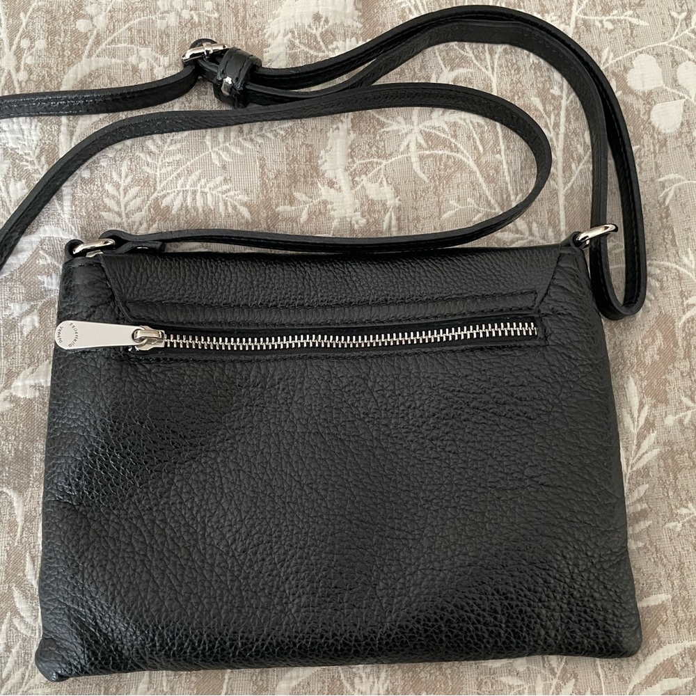 Pelleteria Venezia Black Pebbled Crossbody Bag - Made in Italy